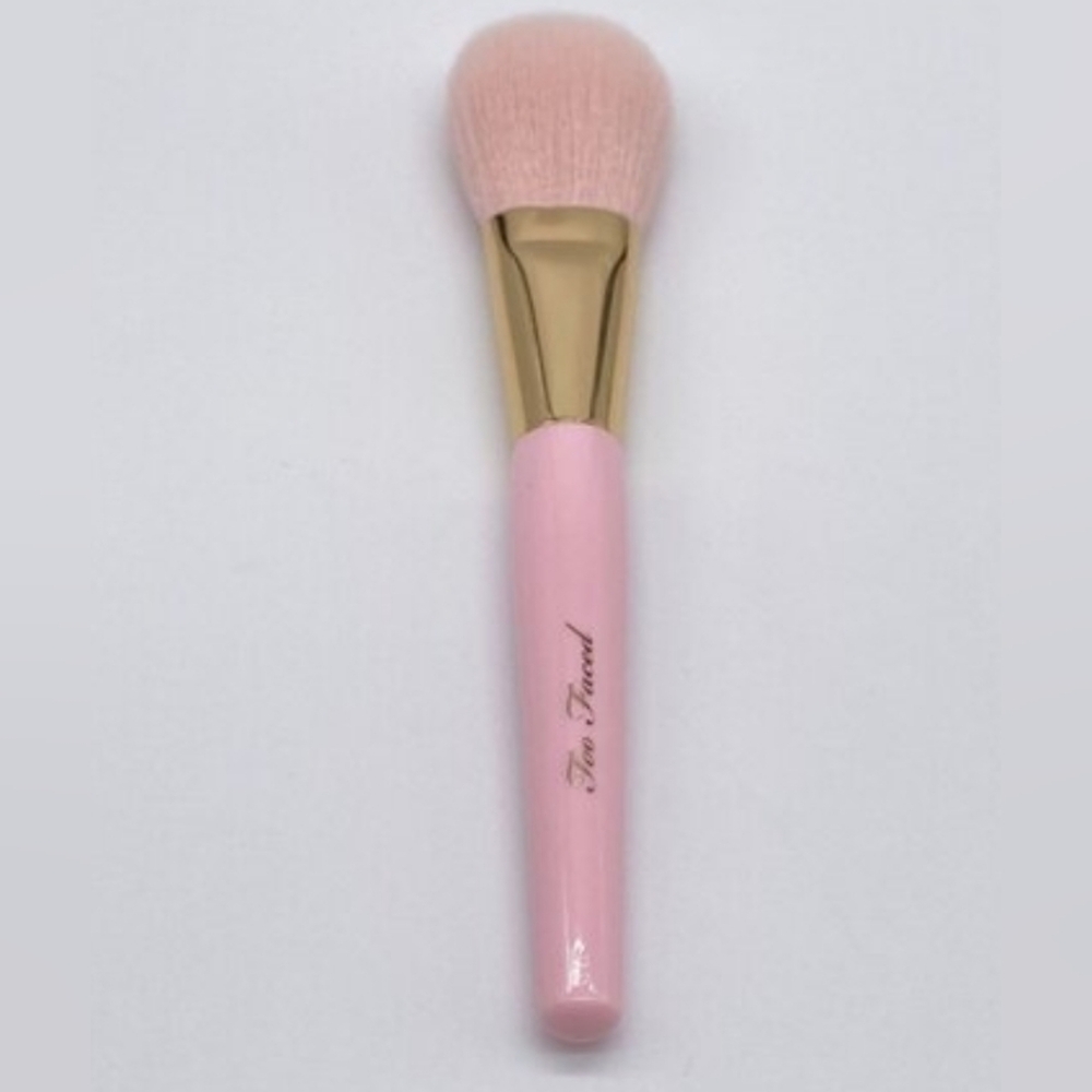 Too Faced Gold and Pink Powder  Brush